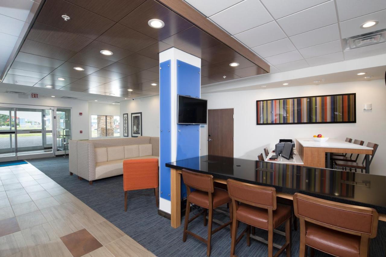Holiday Inn Express & Suites La Porte By Ihg Exterior foto